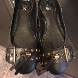 Not too coy black flats size 8.5
